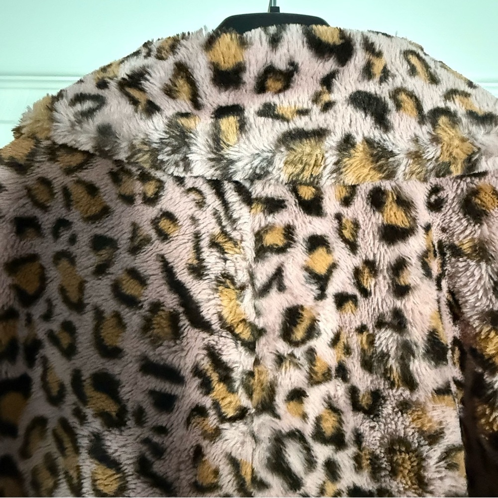 Fun Animal Print Jacket - Picture 8 of 8